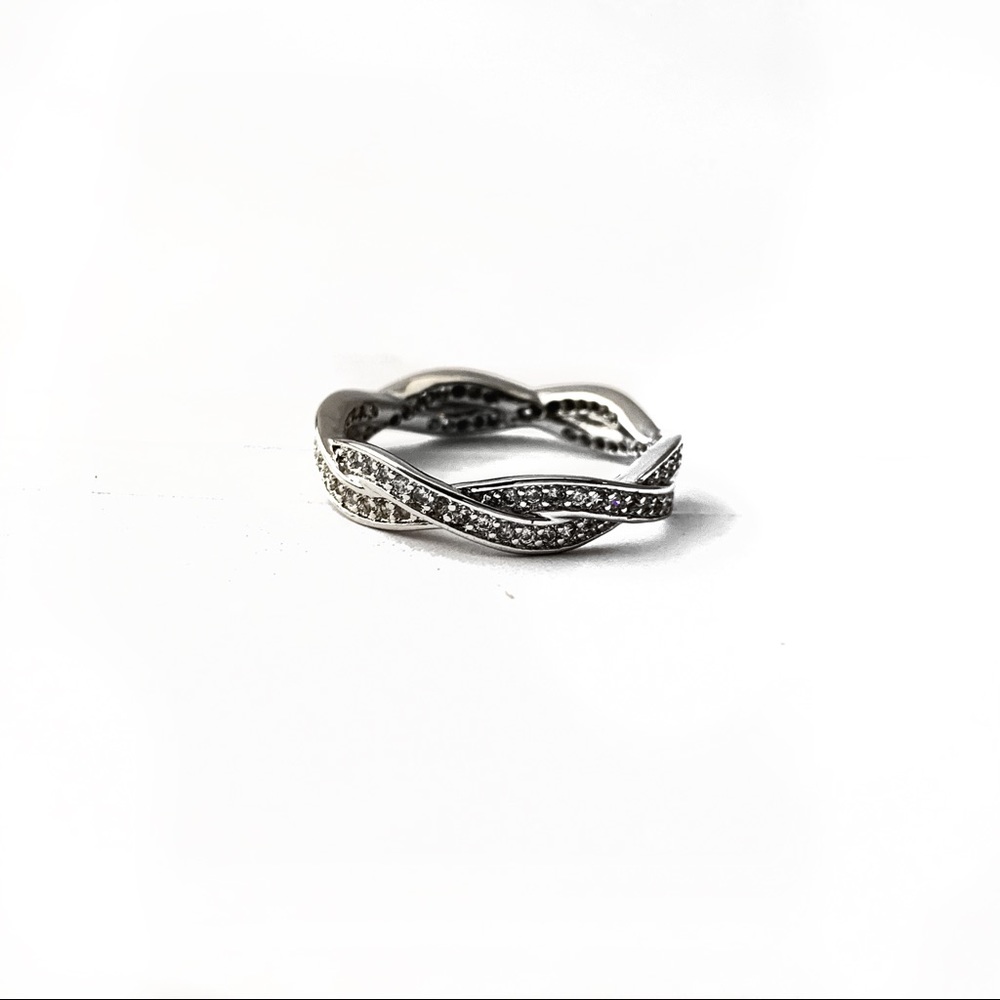 ✨NEW✨  Silver Ring (CZ)